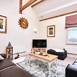 The Magical Gem Of York - Sleeps 7