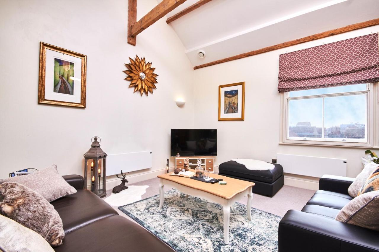 Step Inside The Magical Gem Of - Sleeps 7 * York